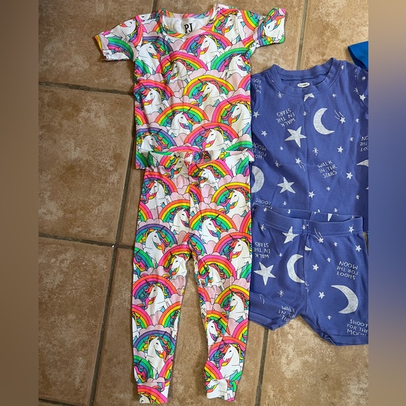 Baby toddler 18-24 months pajama bundle - Picture 2 of 4